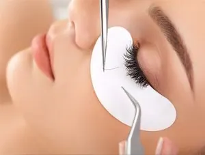 Consejos para alargar las pestañas de forma natural